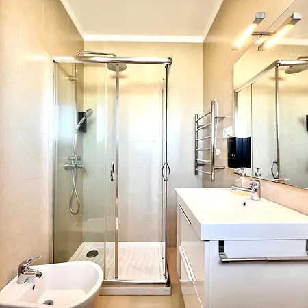 Out Saldanha Lisbona