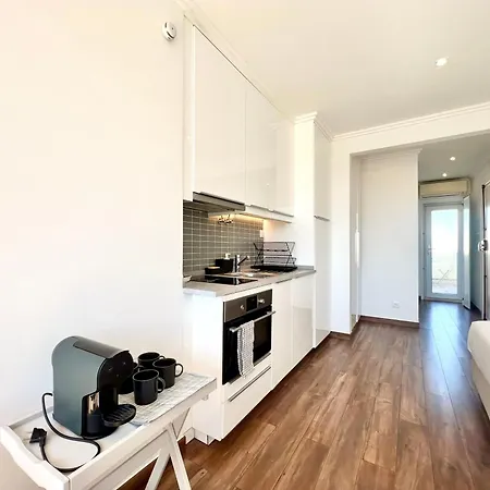 Estudio Novo Comodo Excelente Vista Lisbona