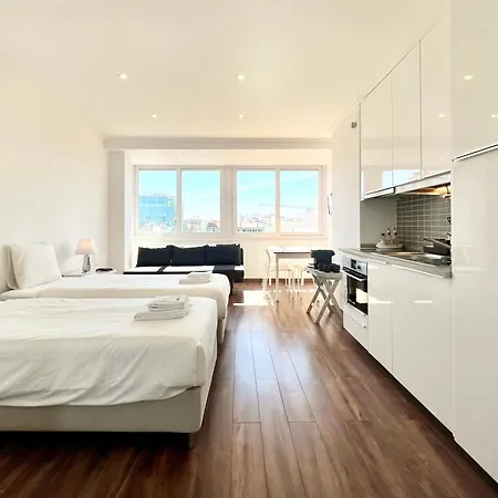 Out Saldanha * Lisboa